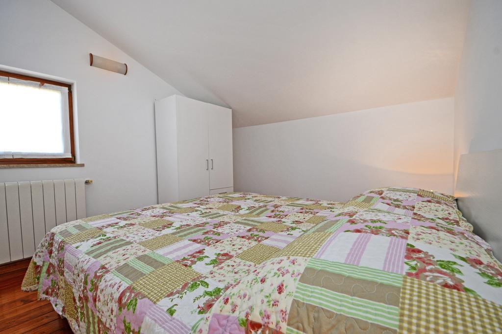 Apartments Mira Veleniki Bagian luar foto